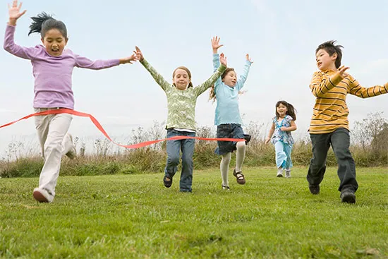 تعريف أنواع الطفل كثير الحركة عند الأطفال