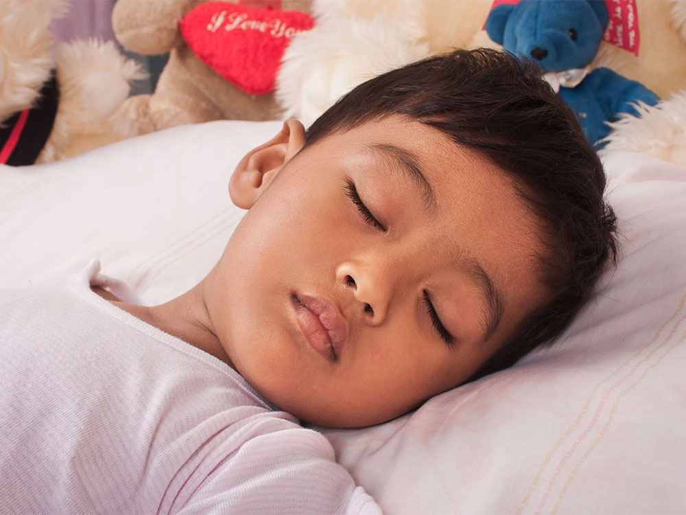 تحديات واضطرابات النوم لدى طفل التوحد

